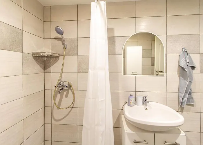 Deli Terasz A Free Parking, Self-check-in Anytime *